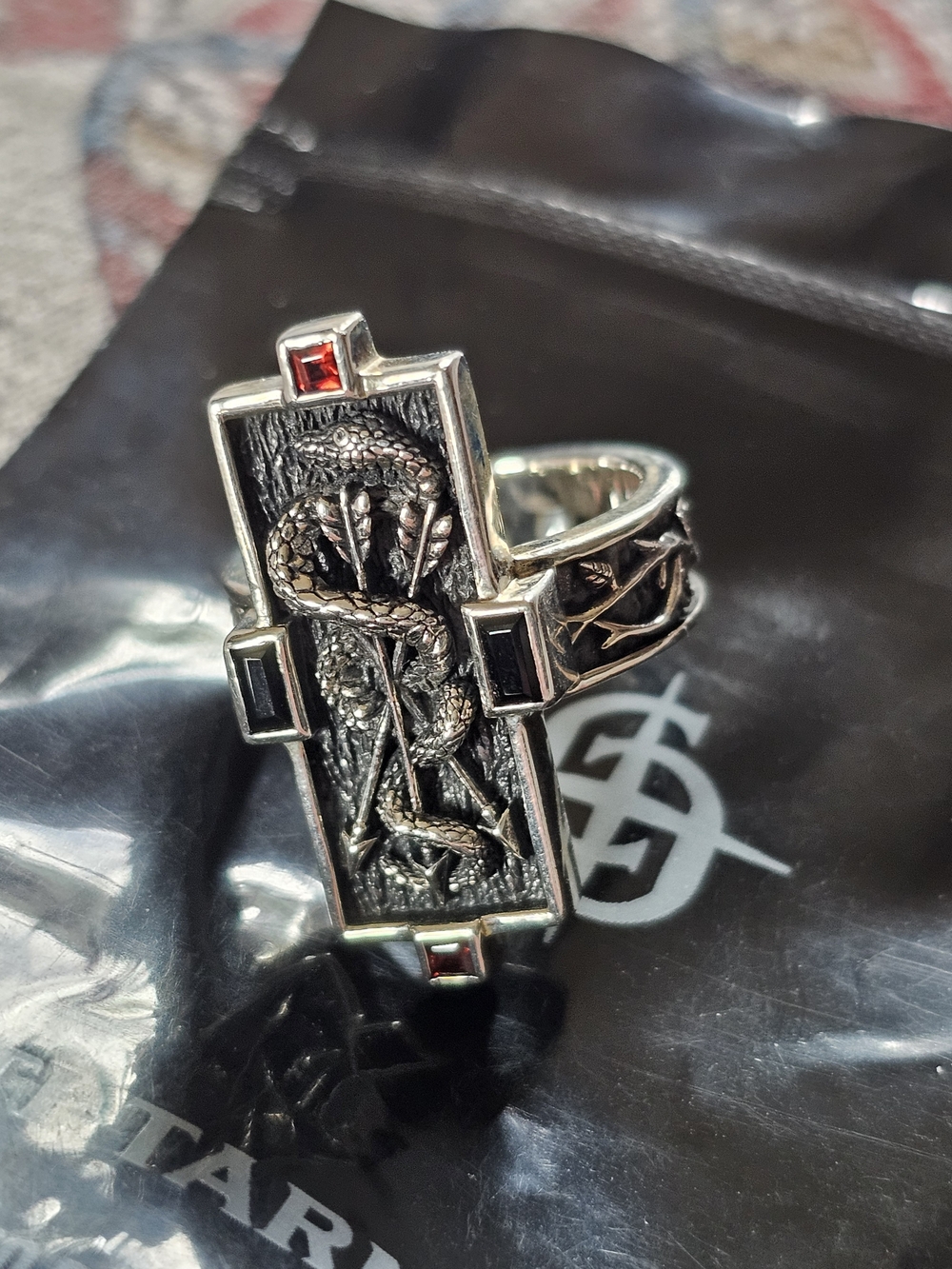 Etah Love Triple Strike Ring